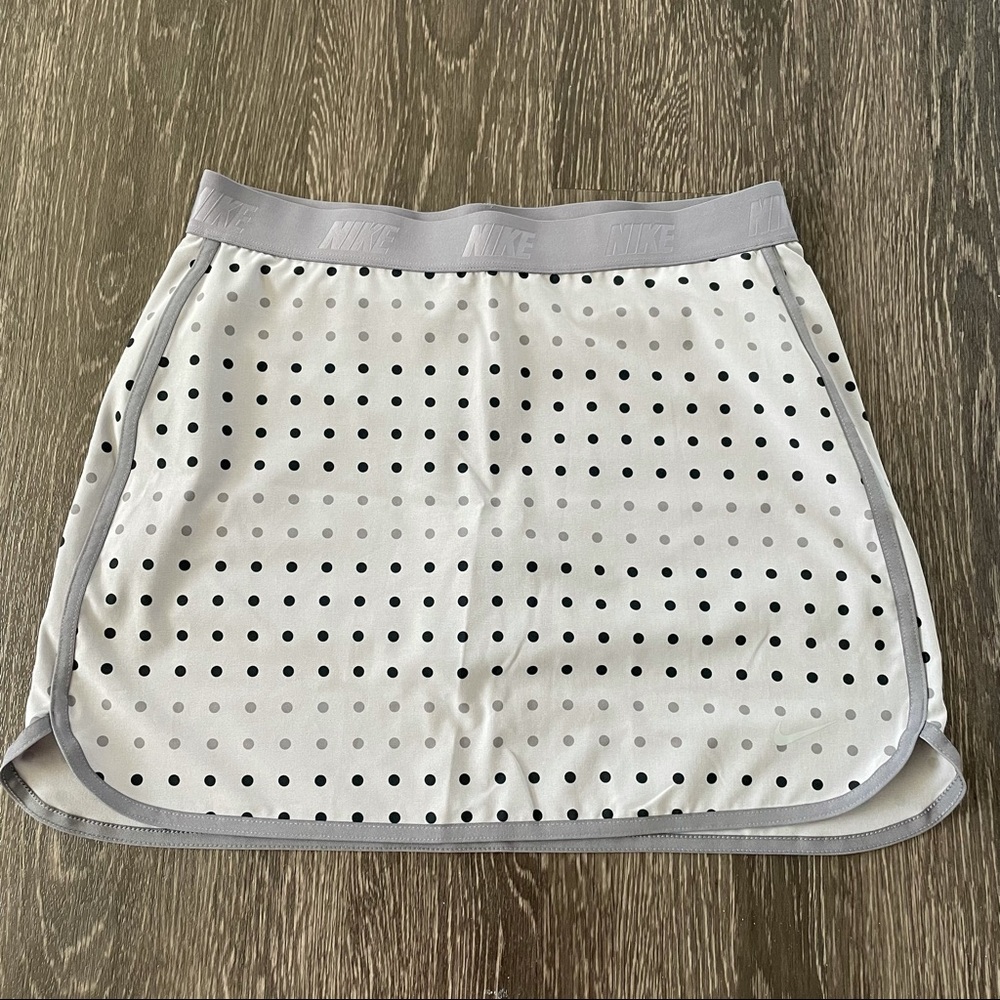 NIKE Gray Polka Dot Dri-Fit Tennis/Golf Skirt Girls Large